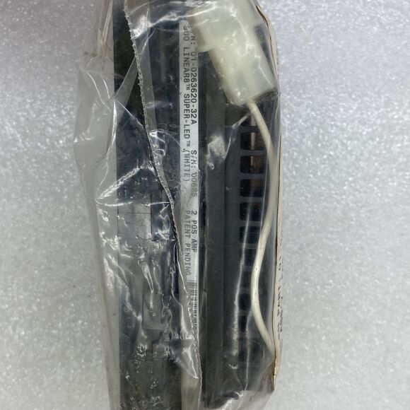 Whelen 01-0263620-32B Led Light  White , 500 linear series - Picture 3 of 3